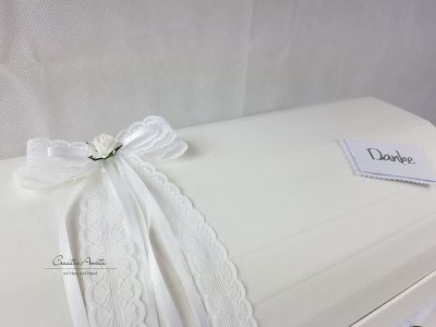Briefbox - Geschenktruhe - Edle Röschen in Weiß
